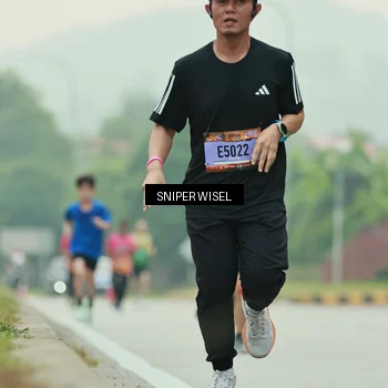 Runner Photo 7044438