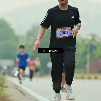Runner Photo 7044441