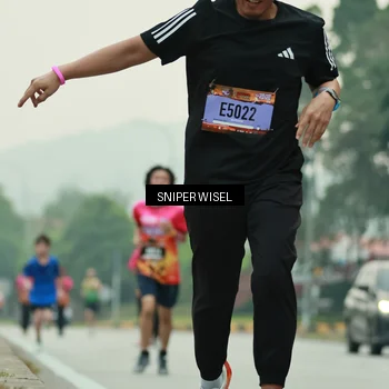 Runner Photo 7044448
