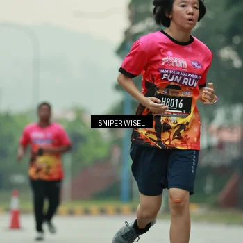 Runner Photo 7044470