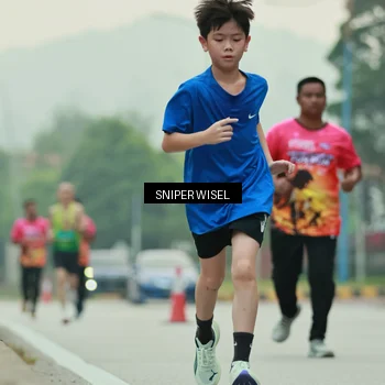 Runner Photo 7044476