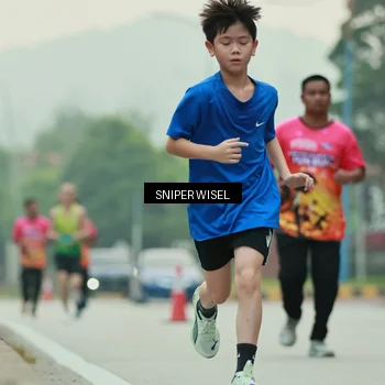 Runner Photo 7044478