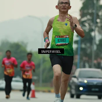 Runner Photo 7044517