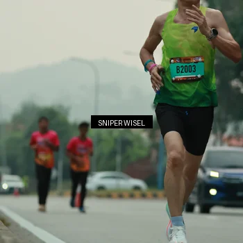 Runner Photo 7044533