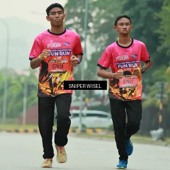 Runner Photo 7044535