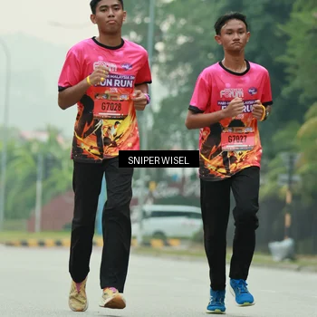 Runner Photo 7044541