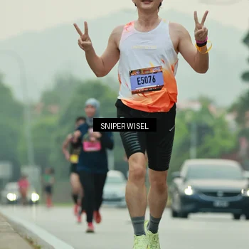 Runner Photo 7044557