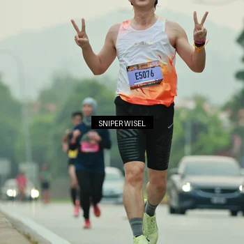 Runner Photo 7044558