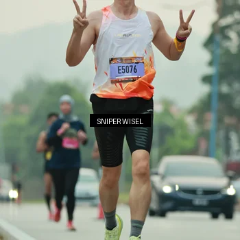 Runner Photo 7044567