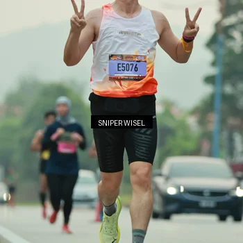 Runner Photo 7044570