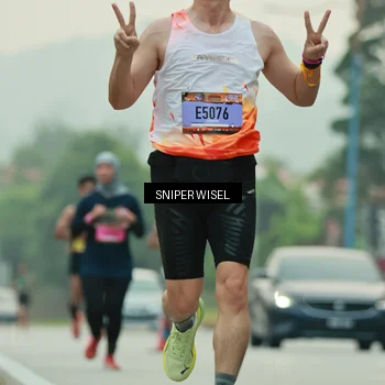 Runner Photo 7044575