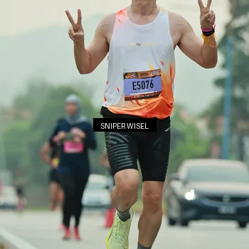 Runner Photo 7044577