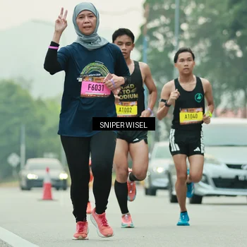 Runner Photo 7044588