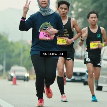 Runner Photo 7044600