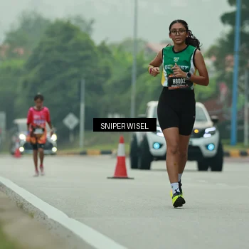 Runner Photo 7044613