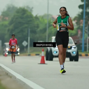 Runner Photo 7044615