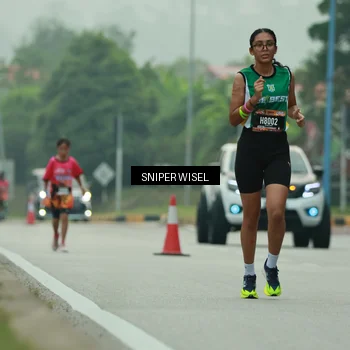 Runner Photo 7044620