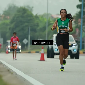 Runner Photo 7044623