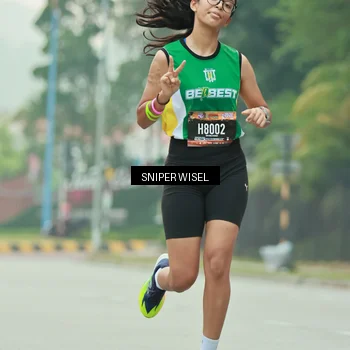 Runner Photo 7044625