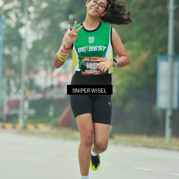 Runner Photo 7044639