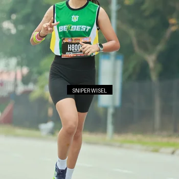 Runner Photo 7044646