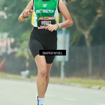 Runner Photo 7044649