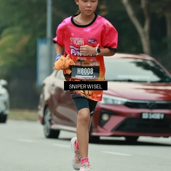 Runner Photo 7044653
