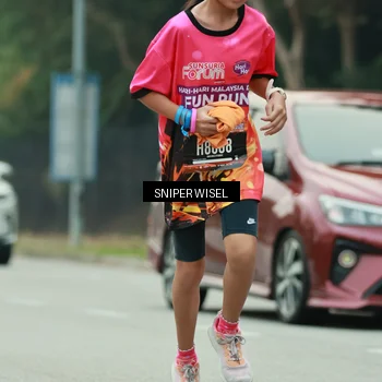 Runner Photo 7044660