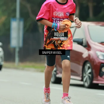 Runner Photo 7044670