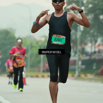 Runner Photo 7044680