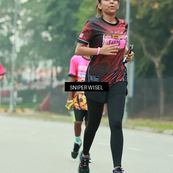 Runner Photo 7044733