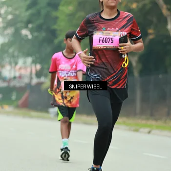 Runner Photo 7044739