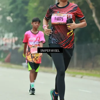 Runner Photo 7044744