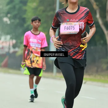 Runner Photo 7044746