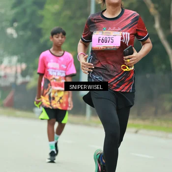 Runner Photo 7044747
