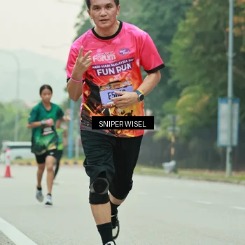Runner Photo 7044756