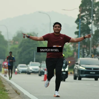 Runner Photo 7044847