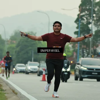 Runner Photo 7044849