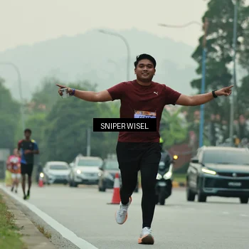 Runner Photo 7044852