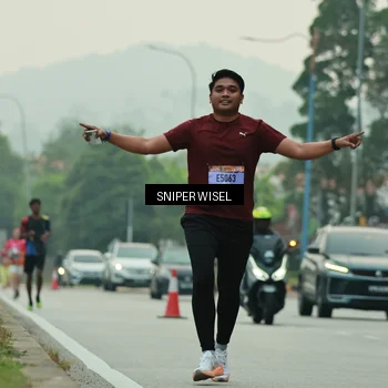 Runner Photo 7044853