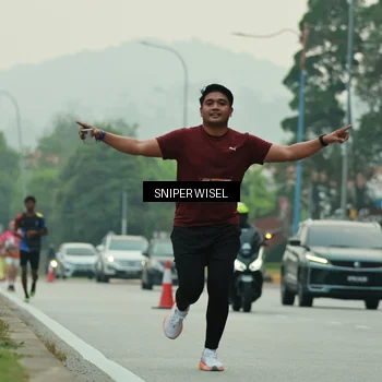 Runner Photo 7044854