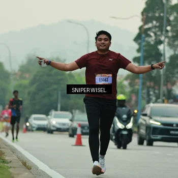 Runner Photo 7044855