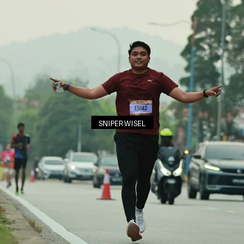 Runner Photo 7044857
