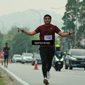 Runner Photo 7044858