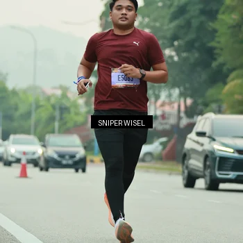 Runner Photo 7044870