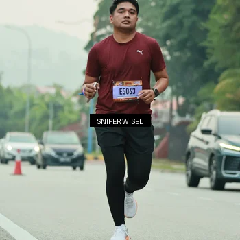 Runner Photo 7044871
