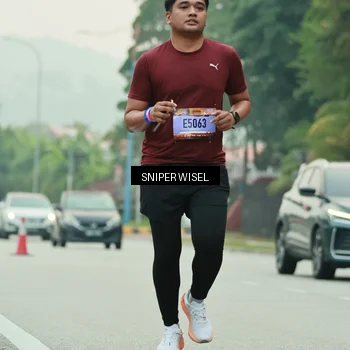 Runner Photo 7044877