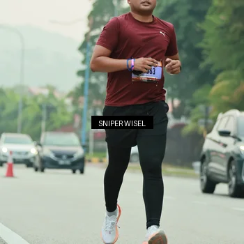 Runner Photo 7044880