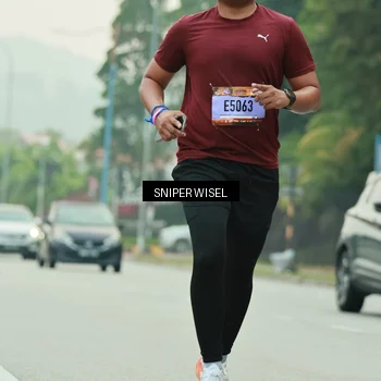Runner Photo 7044888
