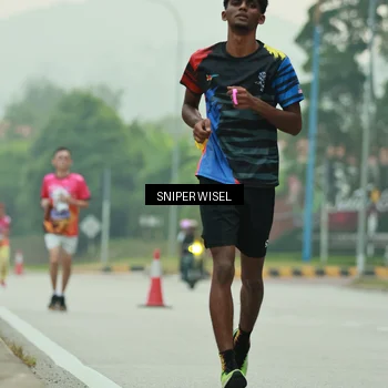 Runner Photo 7044893